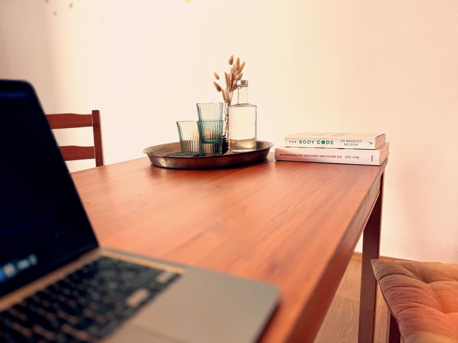 Arbeitsplatz mit Büchern
